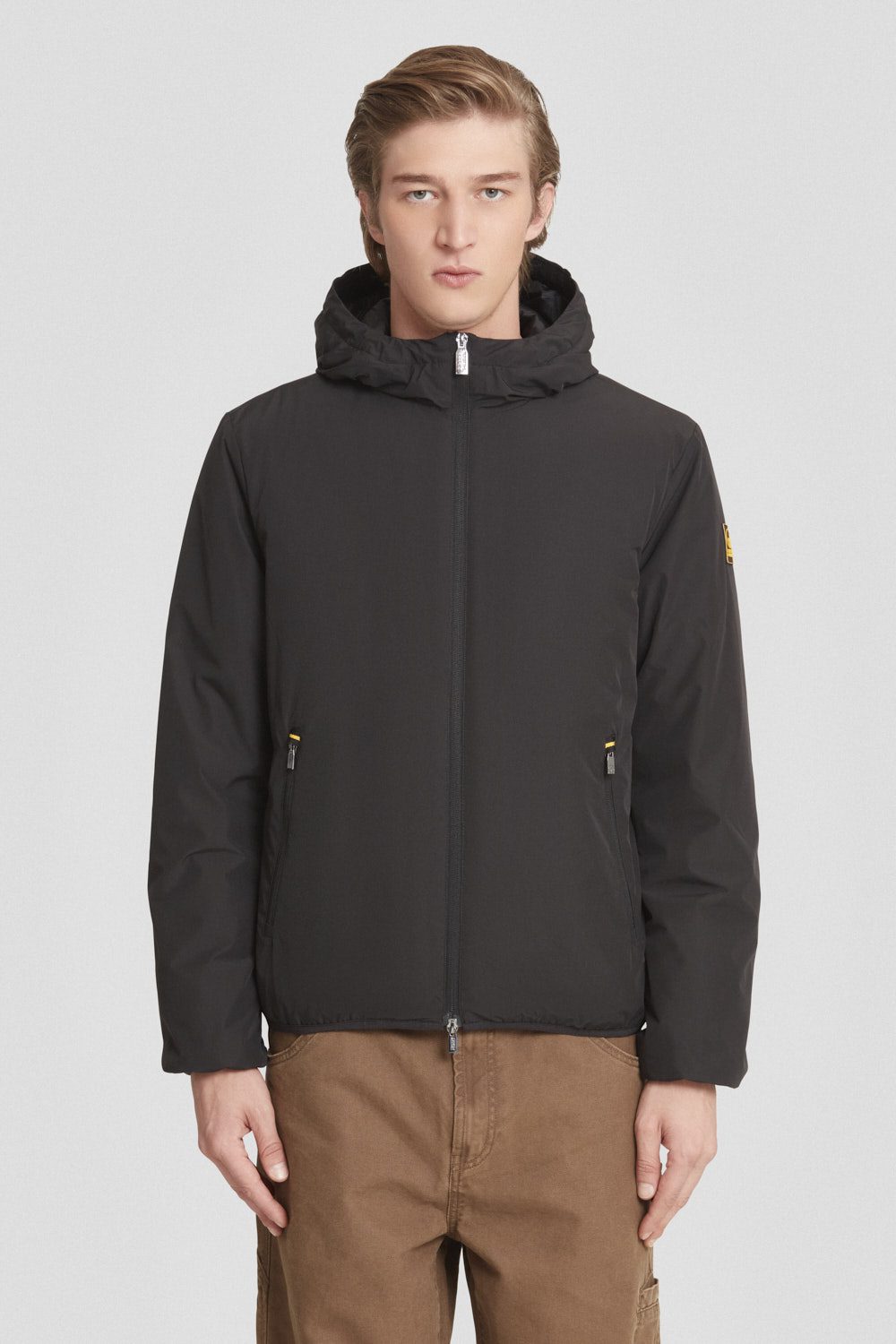 Giacca imbottita nera con cappuccio PETER