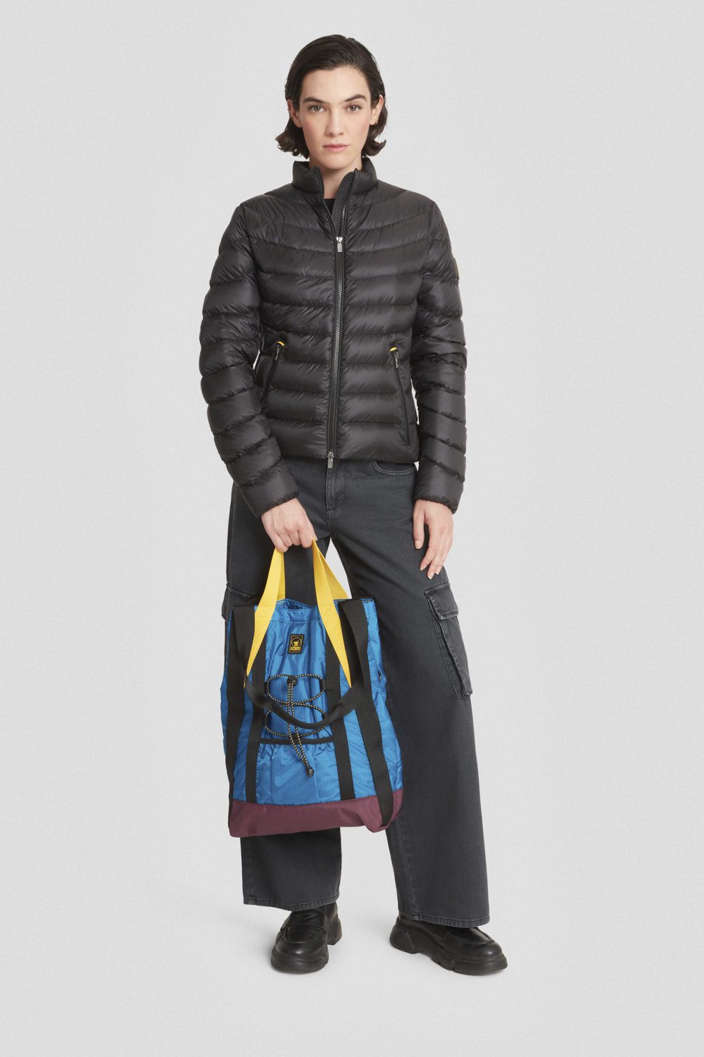 Piumino leggero nero senza cappuccio PISKA