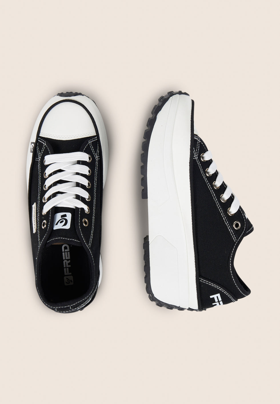 Sneakers in tela da donna con suola platform